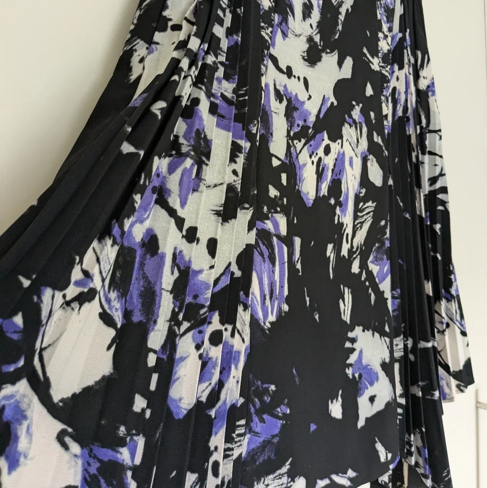 EUC Simply Vera Black Purple Pleated Sleeveless Dress, WS - Picture 5 of 7